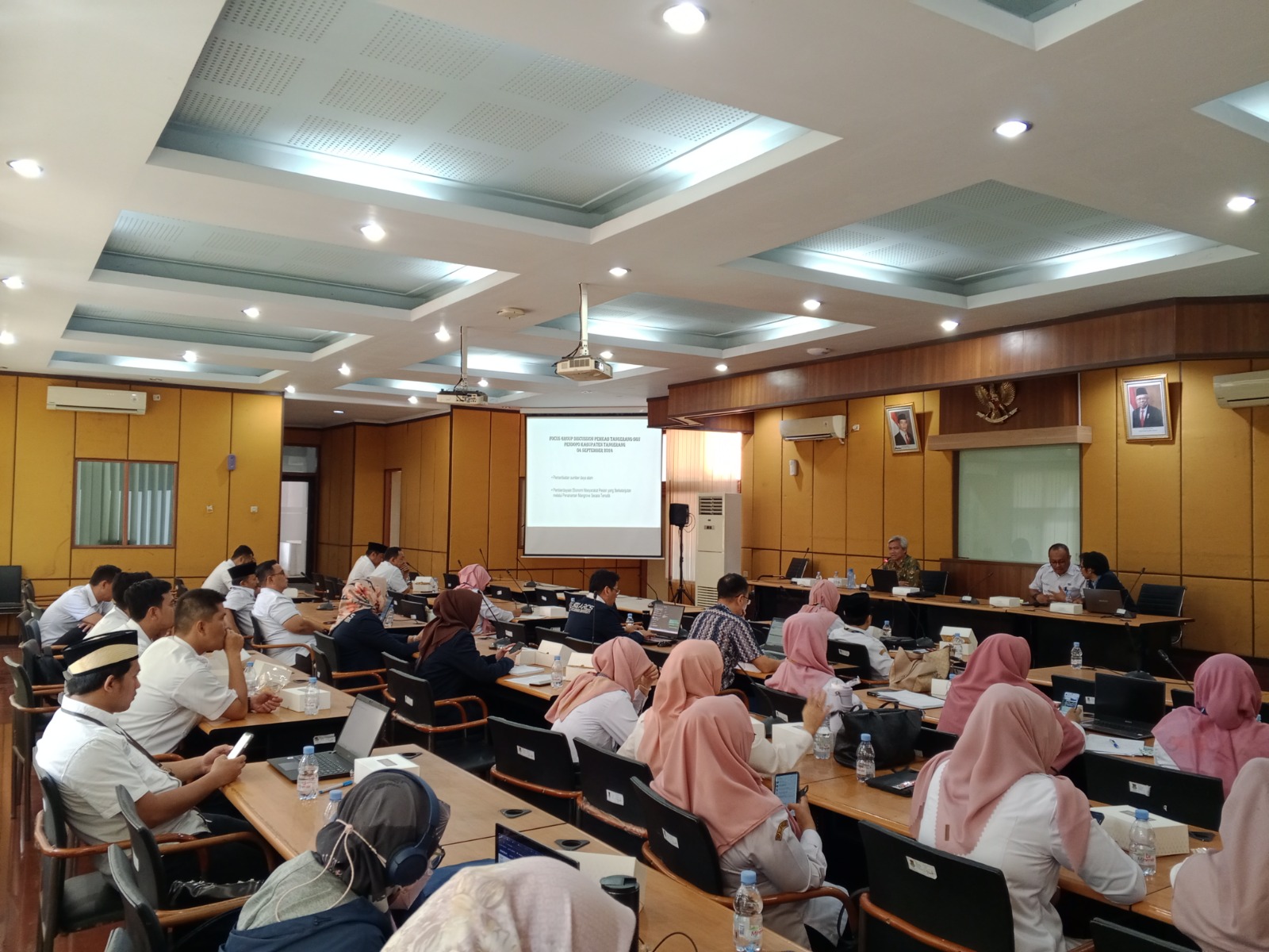 Expert speaker presentation — knowledge and capacity development session